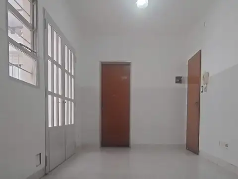 Depto Tipo Casa en Alquiler de 1 dormitorio