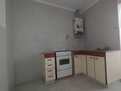 Depto Tipo Casa en Alquiler de 2 ambientes