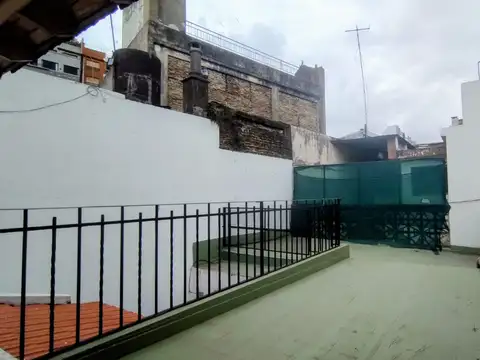 PH DOS AMBIENTES CON TERRAZA PROPIA