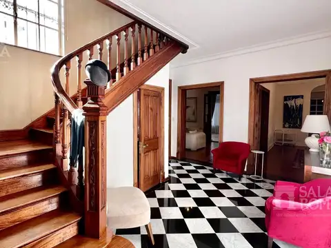 Casa 5 ambientes con 4 baños