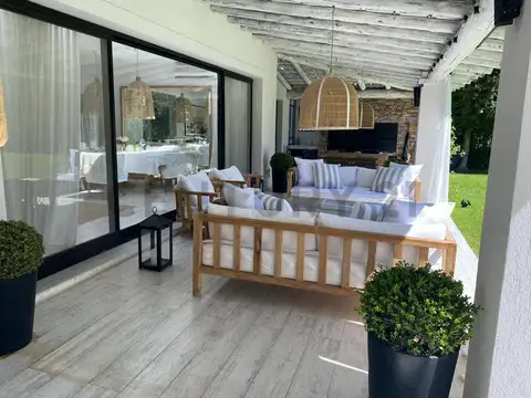 Casa en Alquiler Temporal de 4 dormitorios