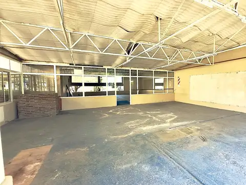 Local en Alquiler en Funes, USD 2.600