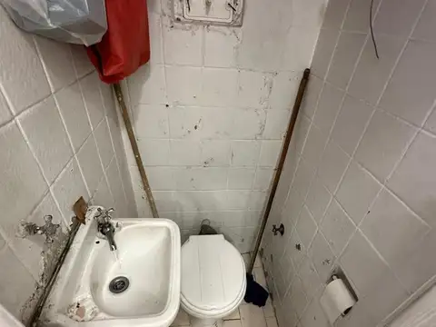 Av Medrano 500, Local en excelente calle Comercial, Almagro