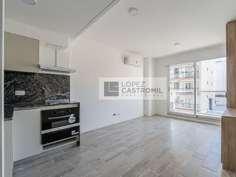 IMPECABLE SEMIPISO! A ESTRENAR! Balcón al frente con vista abierta! Muy luminoso! Todo luz y sol! Amenities! ÚNICO! OPORT!