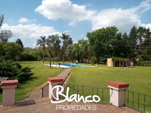 Casa 5 ambientes con 3 baños