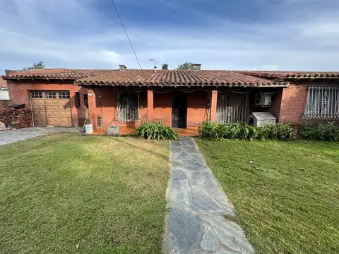 Casa en Venta en Ciudad Evita 662 Mts2 3 Ambientes