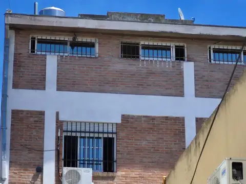 ALQUILER PH TIPO CASA 5 AMB SANTOS LUGARES