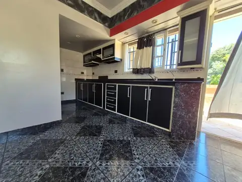 ALQUILER PH TIPO CASA 5 AMB SANTOS LUGARES