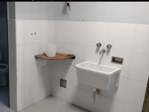 Galpon en Venta en Sarandi, USD 139.000