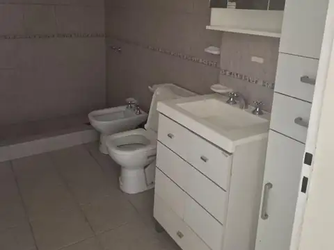 CIPOLLETTI ALQUILER DPTO 2 DORMIT C/COCHERA