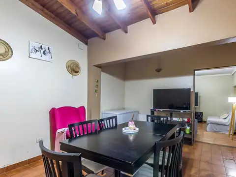 Casa en Venta con 1 cochera