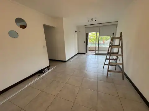 Oficina 3 ambientes con 1 baño