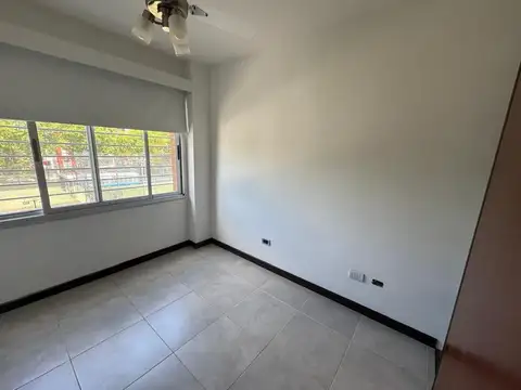 Pellegrini 1900, Piso 2