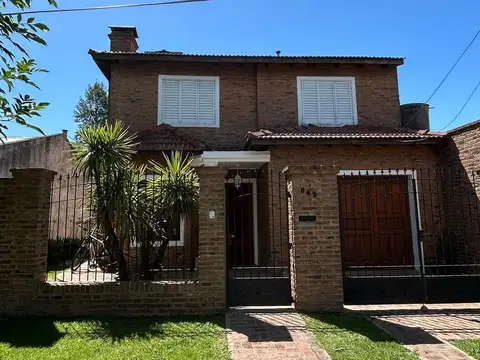 VENTA CASA 5 AMBIENTES EN CAPILLA DEL SEÑOR