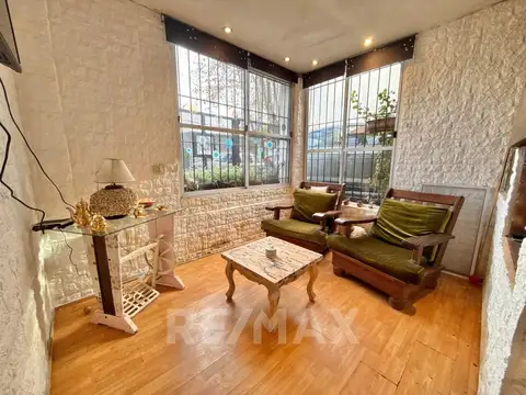 Casa en venta Pilar centro 5 dorm+cabaña y pileta