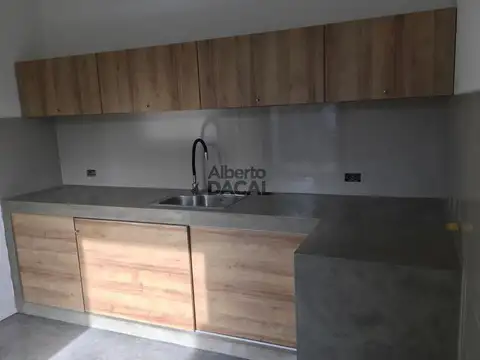 Depto Tipo Casa 4 ambientes con 1 baño