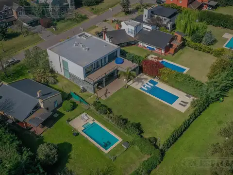 CASA EN ESTANCIAS DEL PILAR, BARRIO EL RECUERDO