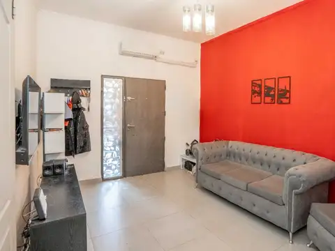 Depto Tipo Casa 4 ambientes con 2 baños