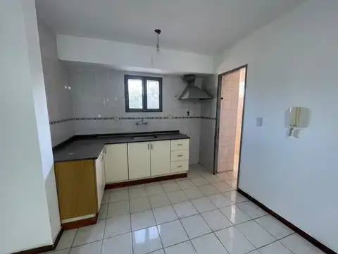 Departamento en Alquiler en Godoy Cruz, $ 450.000