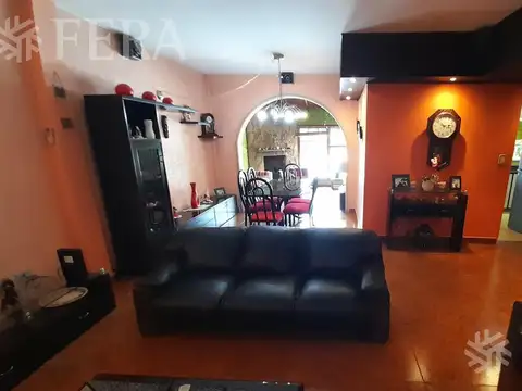 Casa en Venta en Castelar Sur, USD 195.000