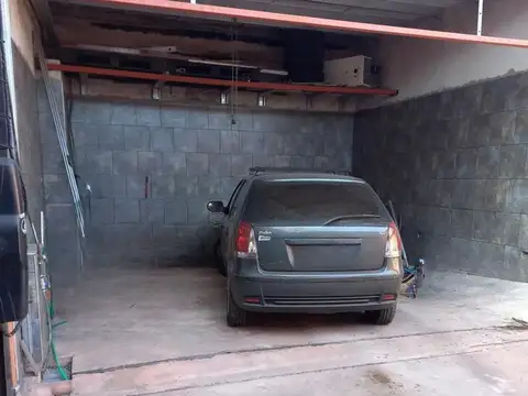 OPORTUNIDAD CASA DE 3 AMBIENTES + 2 DEPARTAMENTO