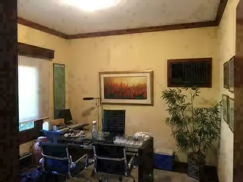 Casa 6 ambientes con 5 baños