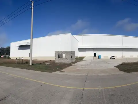 Depósito en  Alquile o Venta en el Polo Industrial Ezeiza