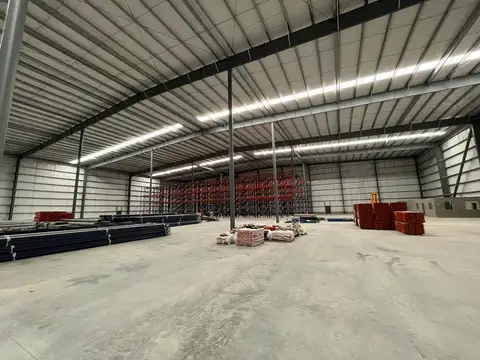 Depósito en  Alquile o Venta en el Polo Industrial Ezeiza