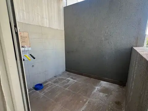 Depto Tipo Casa 3 ambientes con 1 baño