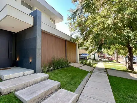 Venta Casa Rincón de Drummond, Lujan de Cuyo.