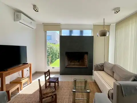 Venta Casa Rincón de Drummond, Lujan de Cuyo.