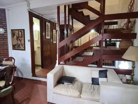 Depto Tipo Casa en Venta de 4 ambientes