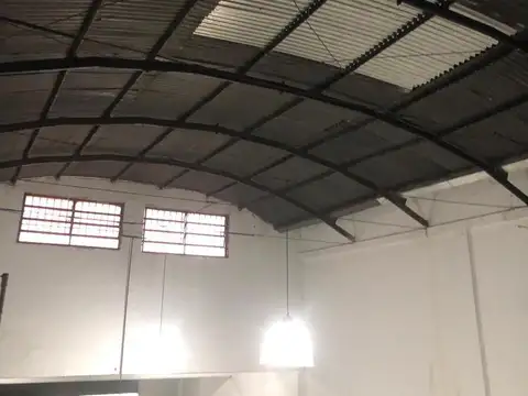 Av. Rivadavia al 10900