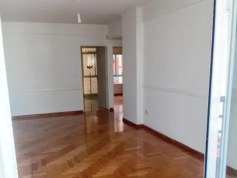 Av. Rivadavia 3968 , Piso 6