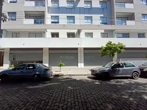 Local en La Plata - Calle 65 e/ 7 y 8 - Dacal Bienes Raices