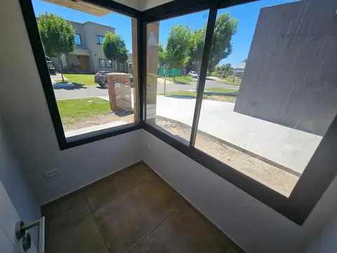 Casa en Venta al Oeste