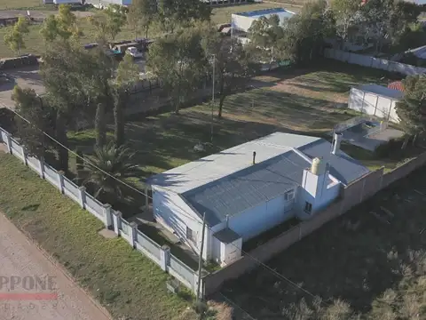 Casa de 3 dormitorios en venta - Newbery 1860