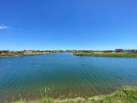 VENTA DE LOTE EN EL BARRIO CERRADO  "EL ENSUEÑO "