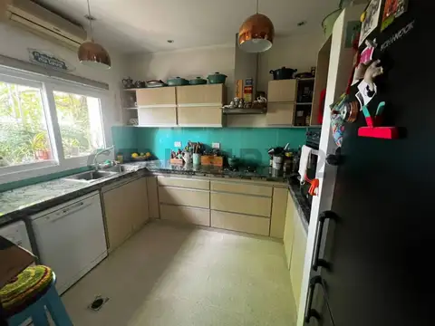 136 entre 430 y diagonal 430 , Piso 0