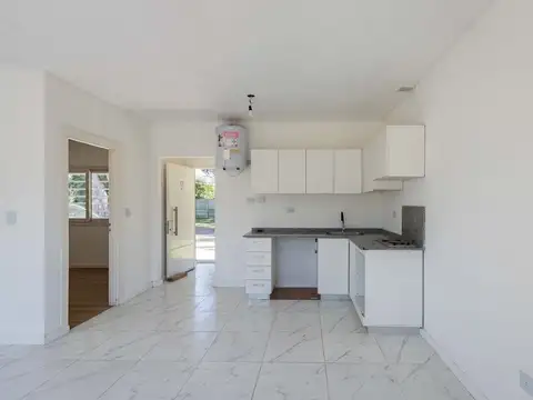 VENTA PH 2 AMBIENTES JARDIN COCHERA MALVINAS GREEN