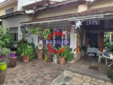 Casa Belisario Roldan al 3500