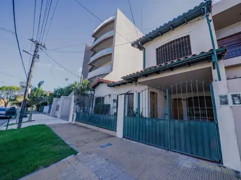 VENTA CASA 6 AMBIENTES HAEDO
