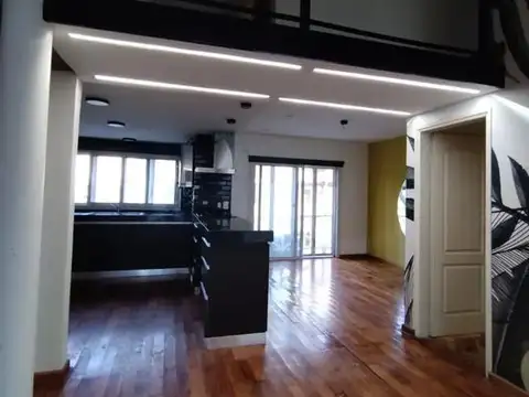 Oficina en Alquiler al Este