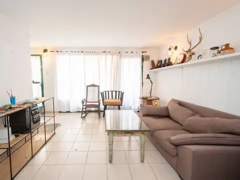 Casa 7 ambientes con 3 baños