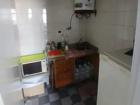 Galpon en Venta en Lomas del Mirador, USD 800.000