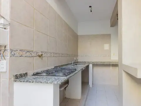 Almirante Atilio Sixto Barilari 1300 , Piso 0