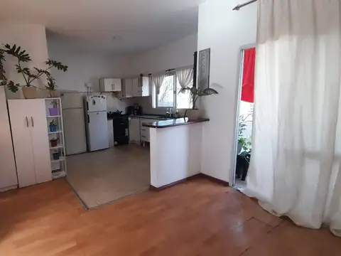 Depto Tipo Casa en Venta de 3 ambientes