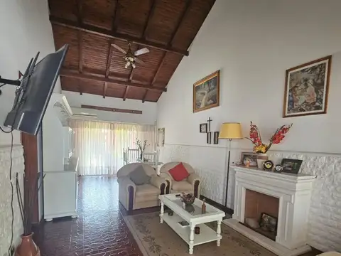Casa en Venta en Villa Luzuriaga, USD 180.000