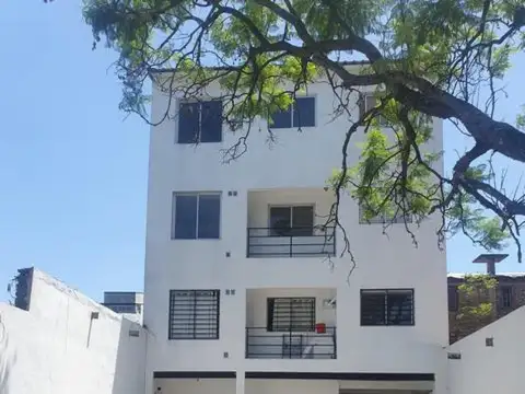 COCHERA DESCUBIERTA CASEROS