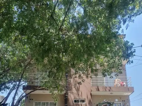 COCHERA DESCUBIERTA CASEROS